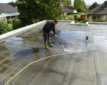 imgi_181_Bungalow_Dach_reinigen