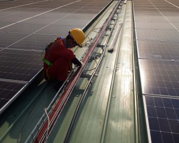 imgi_187_Solar-system-installation-vivablast-2